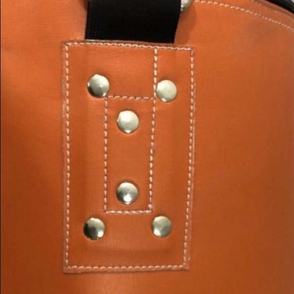 Hermès punching bag - Picture 5 of 6